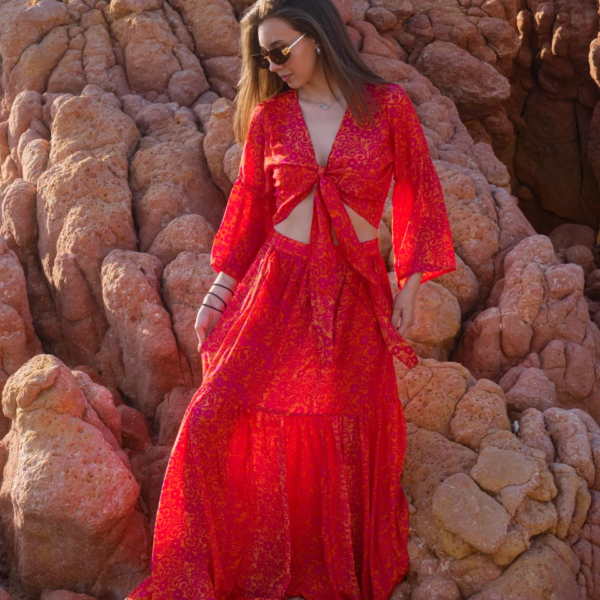Boho Σετ με Δετό Top & Μακριά Φούστα σε Κόκκινο Pattern