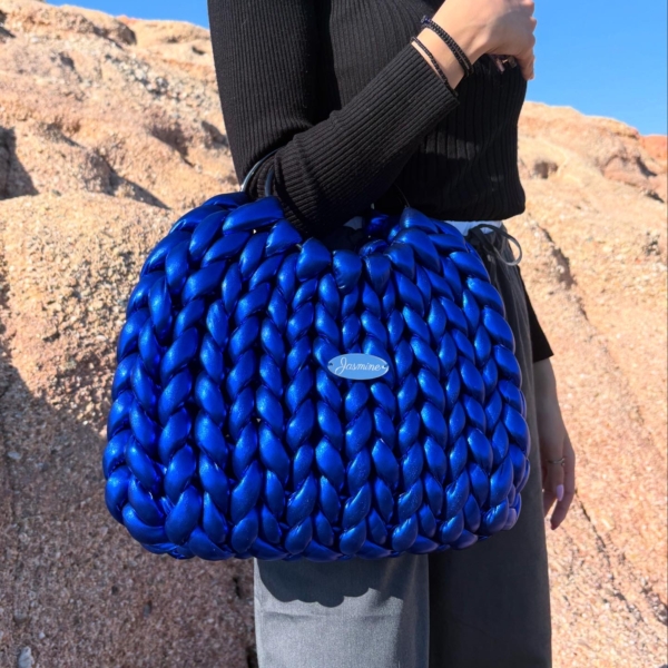 Electric blue metallic