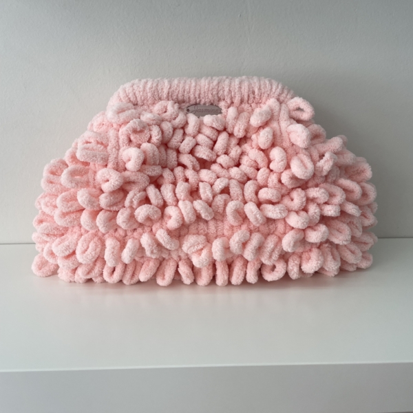 ‘Σάπιο μήλο’ puffy clutch