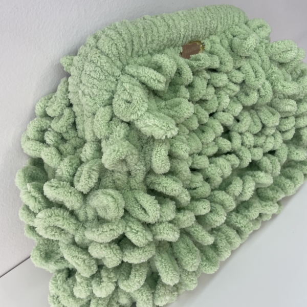 ‘Μέντα’ puffy clutch