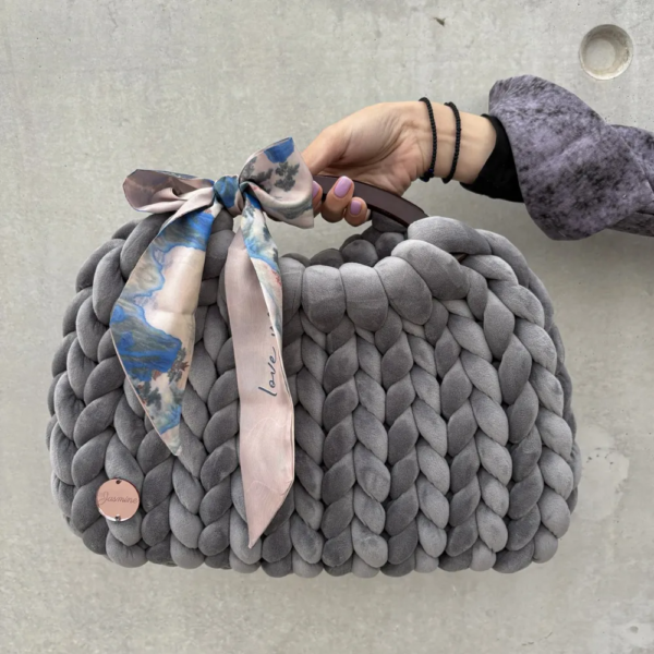 Marshmallow Velvet Grey