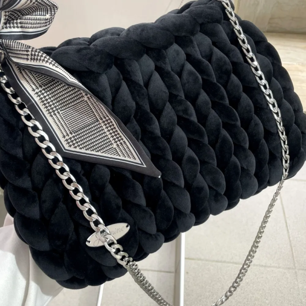 Marshmallow Velvet Bag – Black