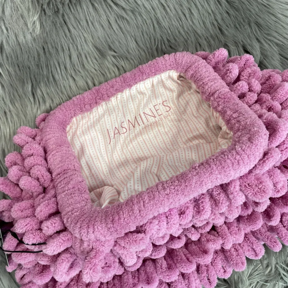 puffy_pink_3_1000x1000_subtle