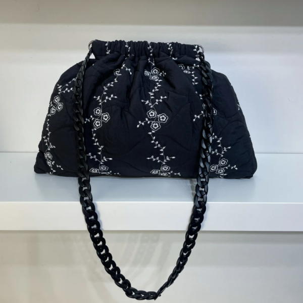 Mochi Floral Black