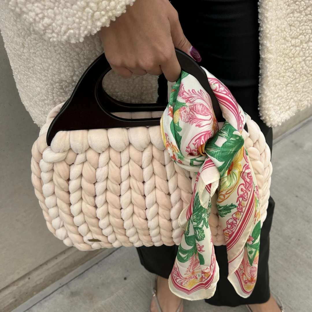 velvet-marshmallow-ivory-bloom-02