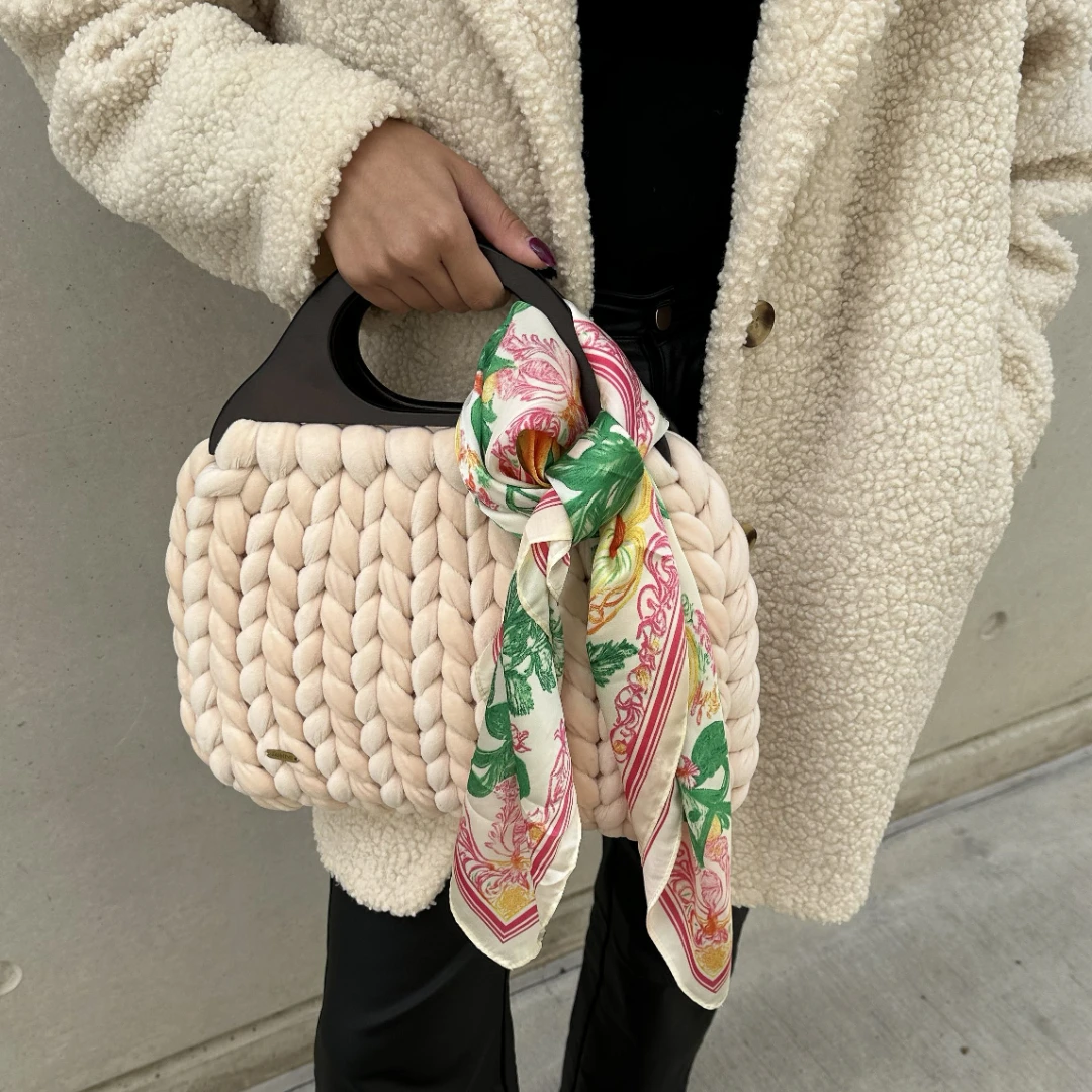 velvet-marshmallow-ivory-bloom-03